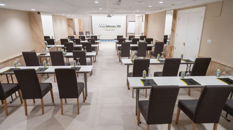 <b>Sercotel Alfonso XIII Hotel Meeting</b>. Images powered by <a href="https://www.leonardoworldwide.com/" title="Leonardo Worldwide" target="_blank">Leonardo</a>.