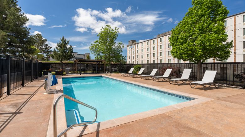 <b>Holiday Inn Express & Suites Greenwood Pool</b>. Images powered by <a href="https://www.leonardoworldwide.com/" title="Leonardo Worldwide" target="_blank">Leonardo</a>.