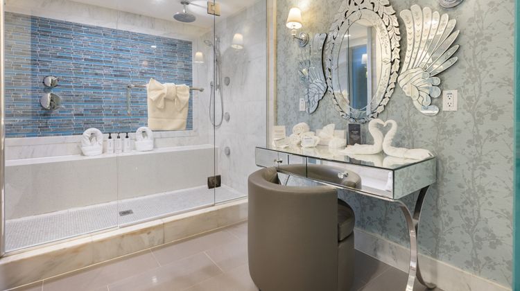 Voco Laguna Hills Suite
