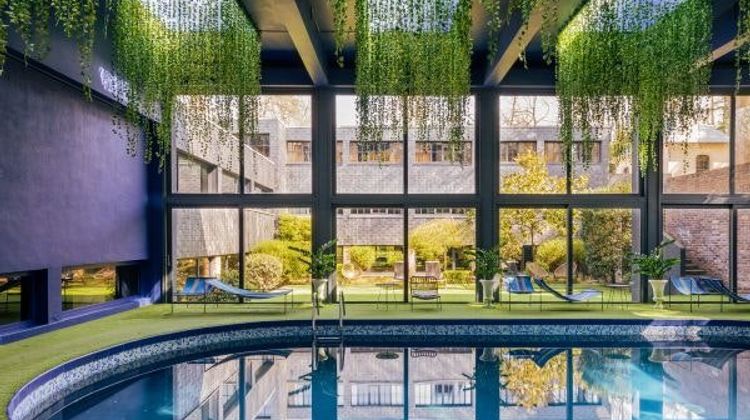 Chateau Jeanne & The Forest Pool