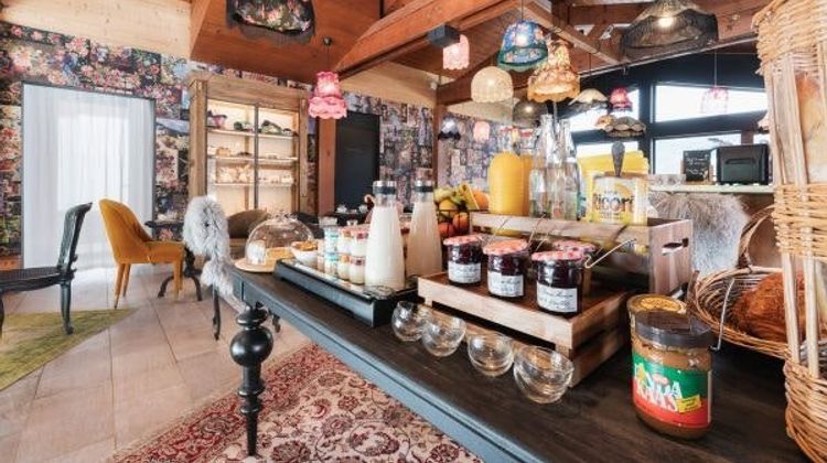Mamie Megeve Restaurant