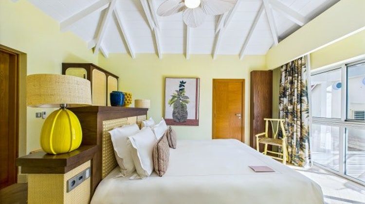 Tropical Hotel Room