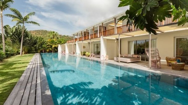 Tropical Hotel Pool
