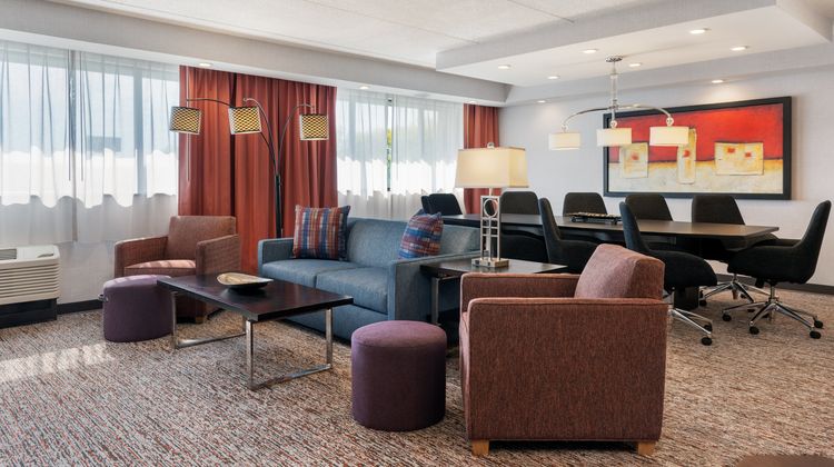 Garner Hotel Wadsworth by IHG Spa