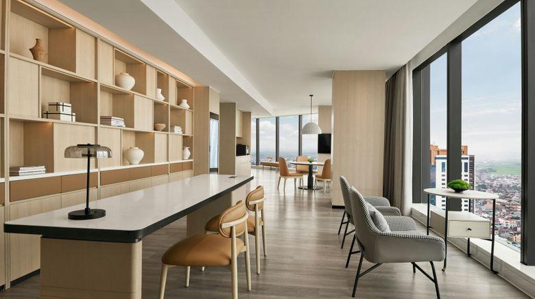 <b>Sheraton Vinh Suite</b>. Images powered by <a href="https://www.leonardoworldwide.com/" title="Leonardo Worldwide" target="_blank">Leonardo</a>.