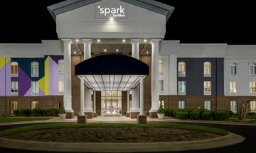 Spark by Hilton Tuscumbia Muscle Shoals