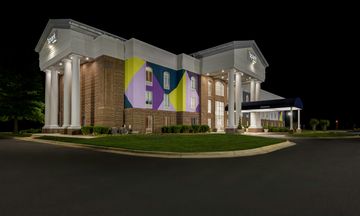 Spark by Hilton Tuscumbia Muscle Shoals