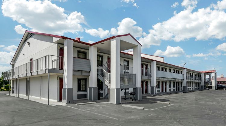 Red Roof Inn West Memphis, AR Exterior