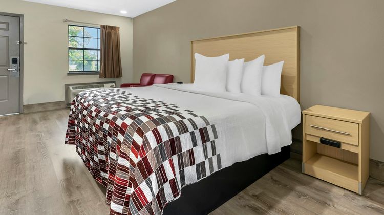 Red Roof Inn West Memphis, AR Room