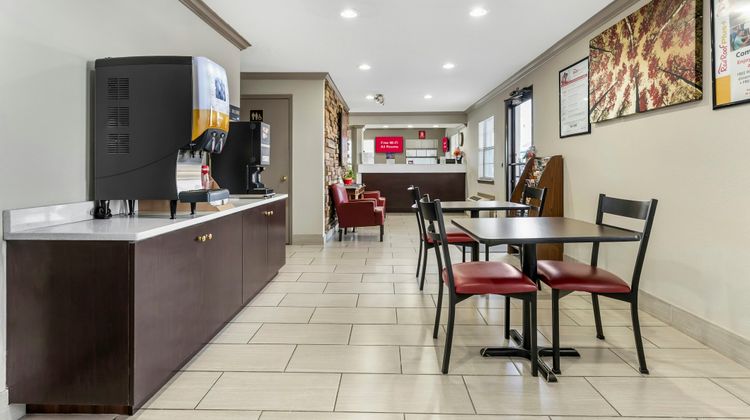 Red Roof Inn West Memphis, AR Lobby
