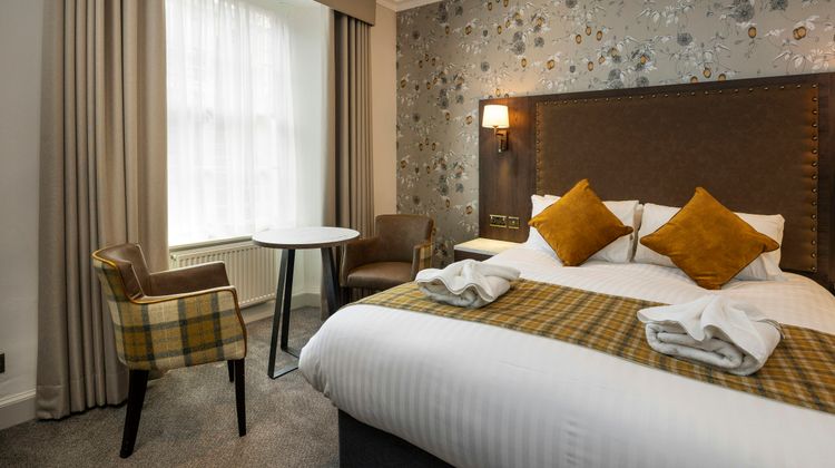 Albany Hotel Room