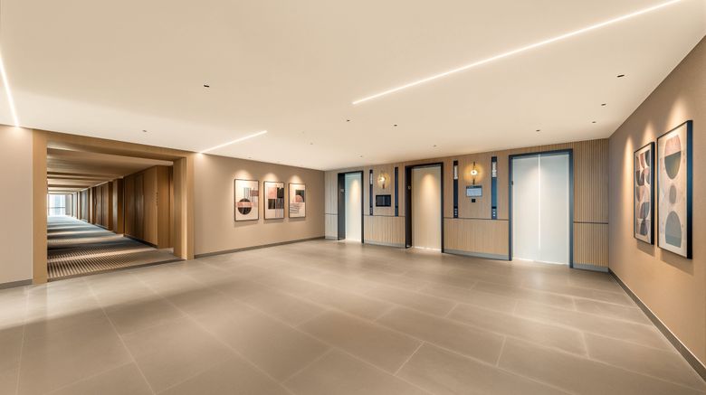 <b>Holiday Inn Jingdezhen Lobby</b>. Images powered by <a href="https://www.leonardoworldwide.com/" title="Leonardo Worldwide" target="_blank">Leonardo</a>.