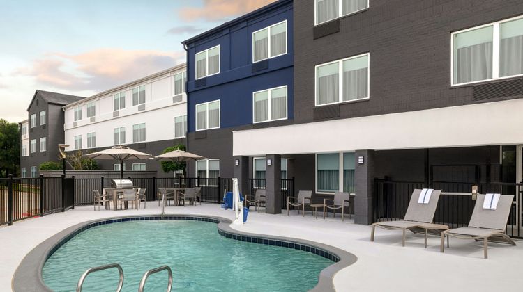 SpringHill Suites Dallas Arlington North Pool