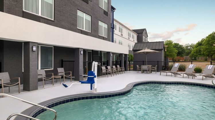 SpringHill Suites Dallas Arlington North Pool