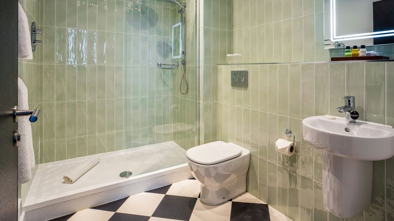 Heathcote Hotel Room. Images powered by <a href="https://www.leonardoworldwide.com" target="_blank" rel="noopener">Leonardo</a>.
