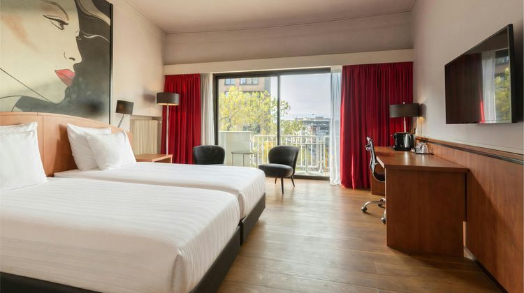 Leonardo Hotel Utrecht City Centre Room