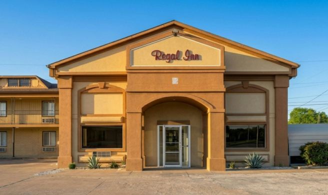 Regal Inn Coffeyville Exterior