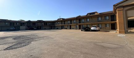 Regal Inn Coffeyville Exterior
