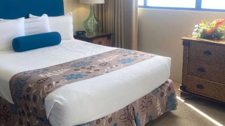 Hawaiian Princess at Makaha Room