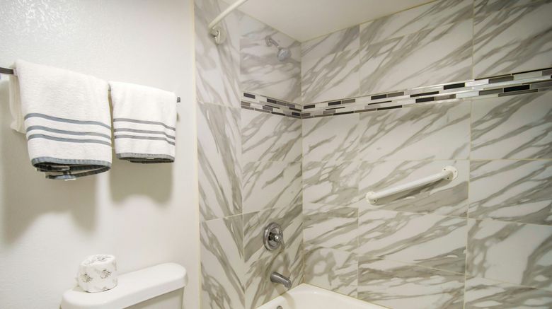 <b>OYO Hotel Hutchinson KS West 4th Ave Room</b>. Images powered by <a href="https://www.leonardoworldwide.com/" title="Leonardo Worldwide" target="_blank">Leonardo</a>.