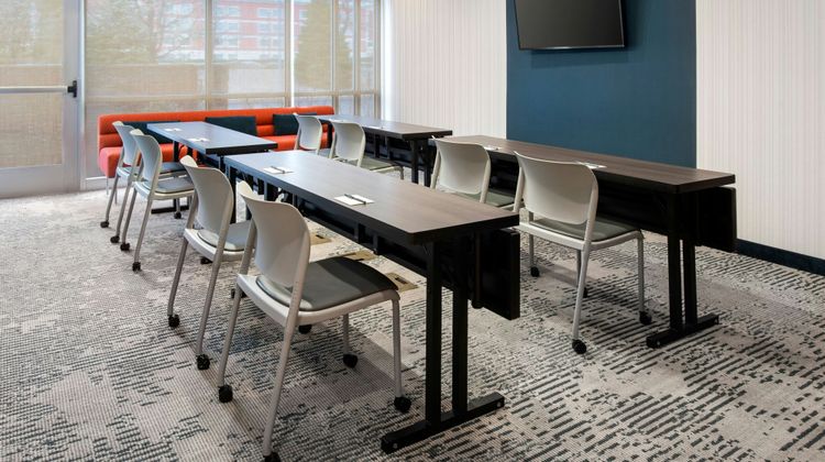 SpringHill Suites Buffalo Airport Meeting