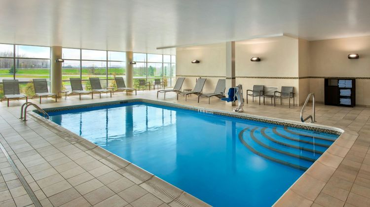 SpringHill Suites Buffalo Airport Pool