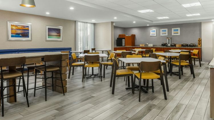Fairfield Inn/Suites Anaheim North Restaurant