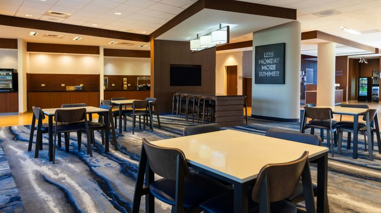 Fairfield Inn & Suites Richmond West Restaurant