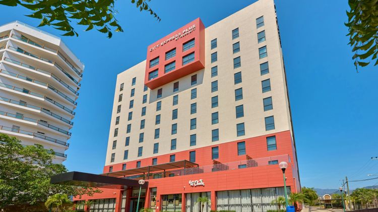 City Express Plus by Marriott Exterior