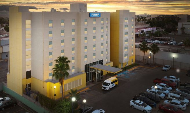 City Express by Marriott Mexicali Exterior