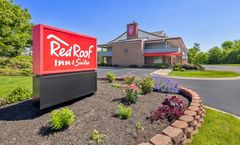 Red Roof Inn & Suites Marysville
