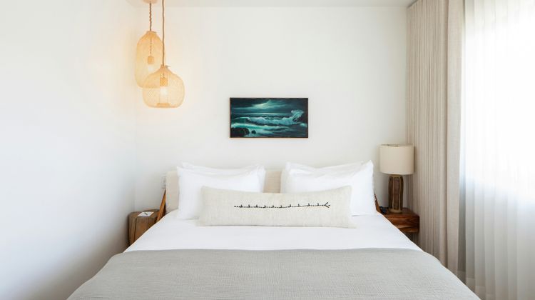 The Pearl Hotel Room