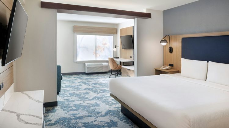 Fairfield Inn & Suites Atlanta Vinings Suite