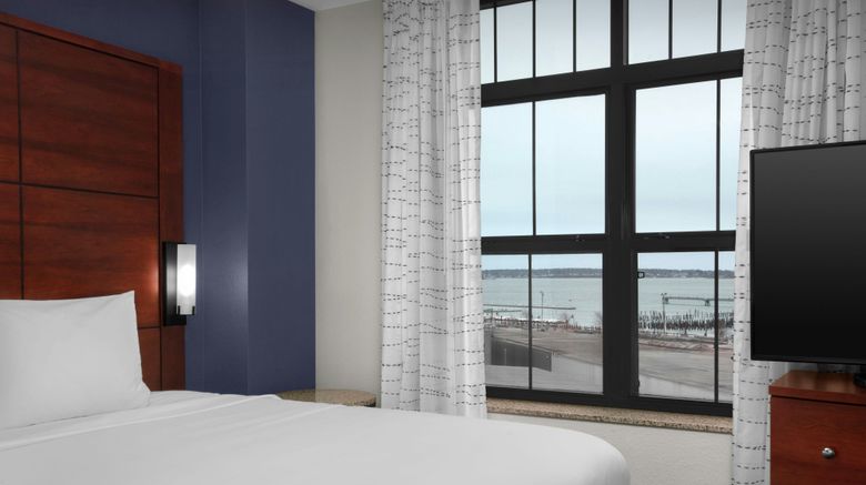<b>Residence Inn Portland Downtown Suite</b>. Images powered by <a href="https://www.leonardoworldwide.com/" title="Leonardo Worldwide" target="_blank">Leonardo</a>.