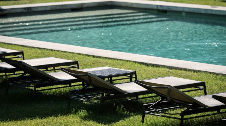 Domaine de Fontenille Pool