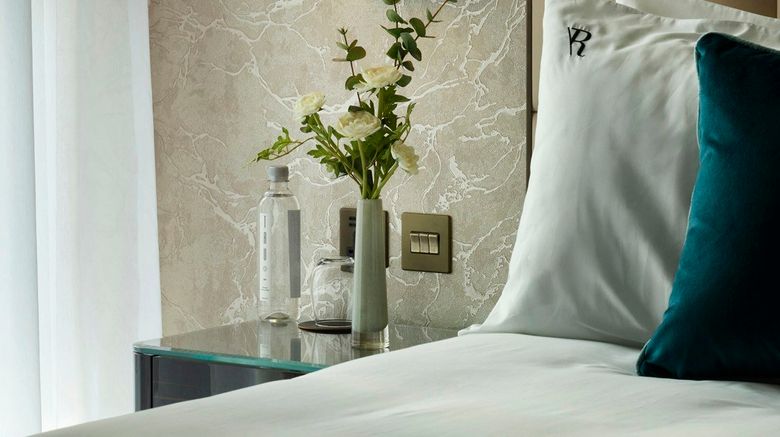 <b>The Rathbone Hotel London Room</b>. Images powered by <a href="https://www.leonardoworldwide.com/" title="Leonardo Worldwide" target="_blank">Leonardo</a>.