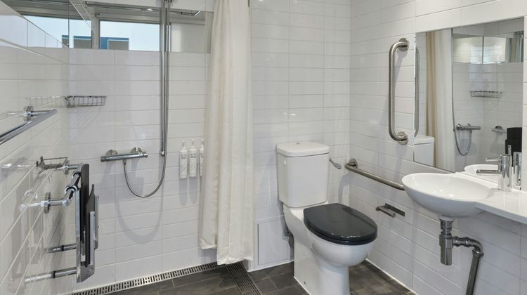 Four Points Flex by Sheraton Cardiff Room