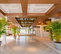 Sands Harbor Resort & Marina Lobby