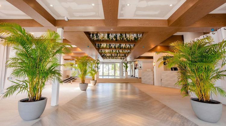 Sands Harbor Resort & Marina Lobby