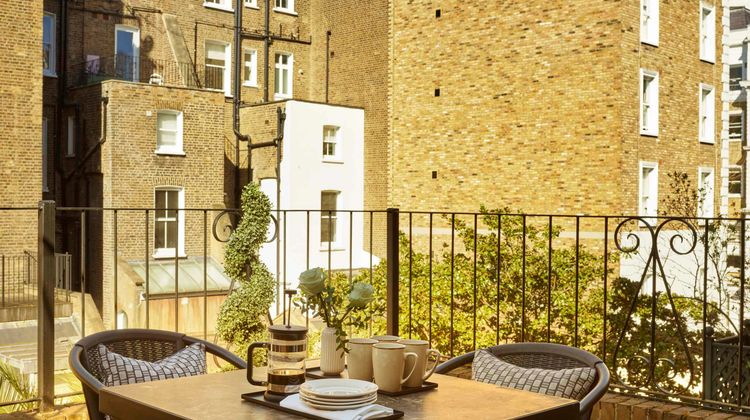 Collingham Serviced Apartments Exterior