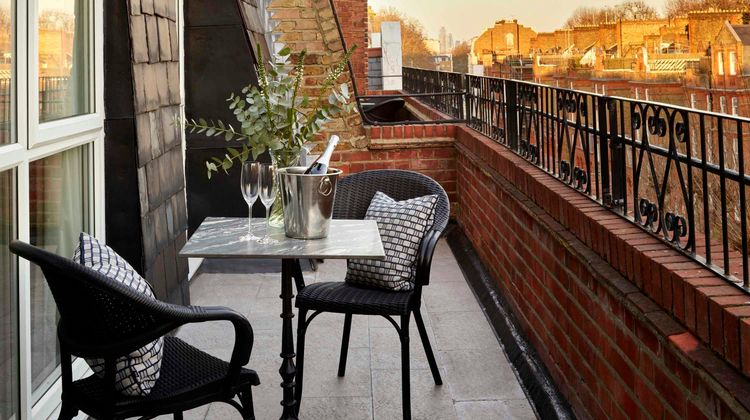 Collingham Serviced Apartments Exterior