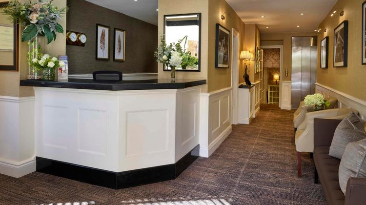 Collingham Serviced Apartments Exterior