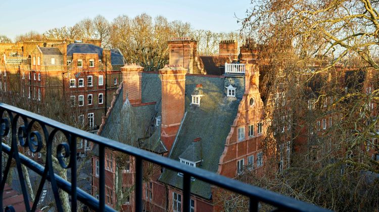 Collingham Serviced Apartments Exterior
