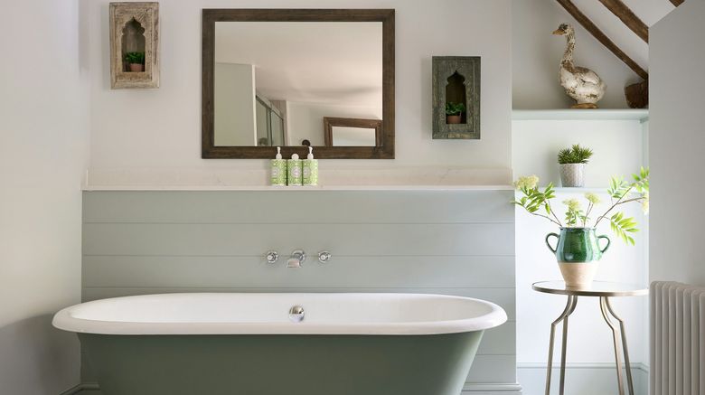 <b>Calcot & Spa Room</b>. Images powered by <a href="https://www.leonardoworldwide.com/" title="Leonardo Worldwide" target="_blank">Leonardo</a>.