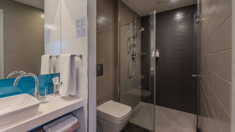 <b>Holiday Inn Express Yerevan Room</b>. Images powered by <a href="https://www.leonardoworldwide.com/" title="Leonardo Worldwide" target="_blank">Leonardo</a>.