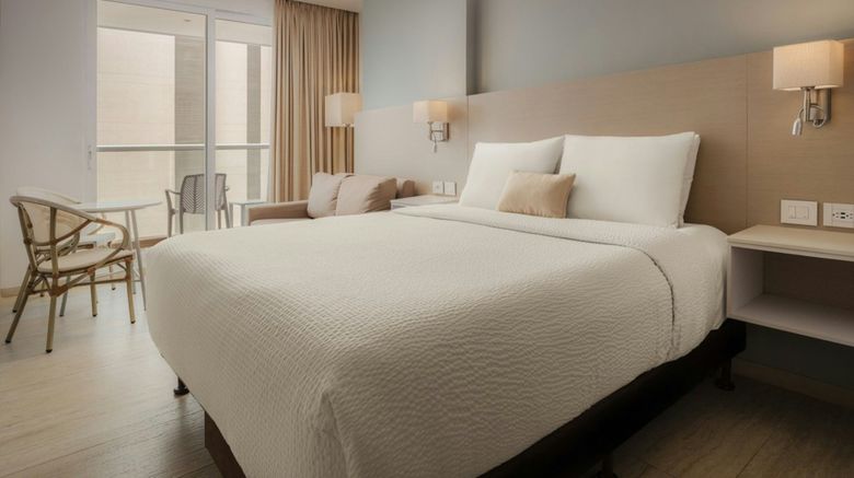 <b>Courtyard by Marriott Santa Marta Resort Room</b>. Images powered by <a href="https://www.leonardoworldwide.com/" title="Leonardo Worldwide" target="_blank">Leonardo</a>.