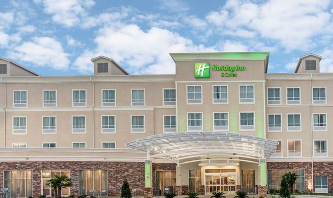 Holiday Inn & Suites Lafayette North Exterior