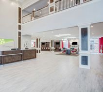 Holiday Inn & Suites Lafayette North Lobby