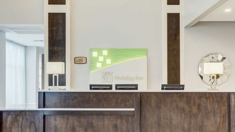 Holiday Inn & Suites Lafayette North Lobby