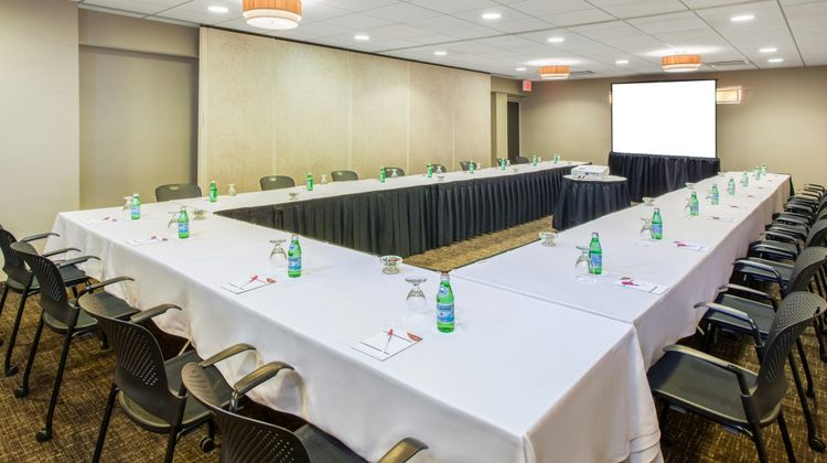 Crowne Plaza Chicago O'Hare Hotel & Conf Meeting